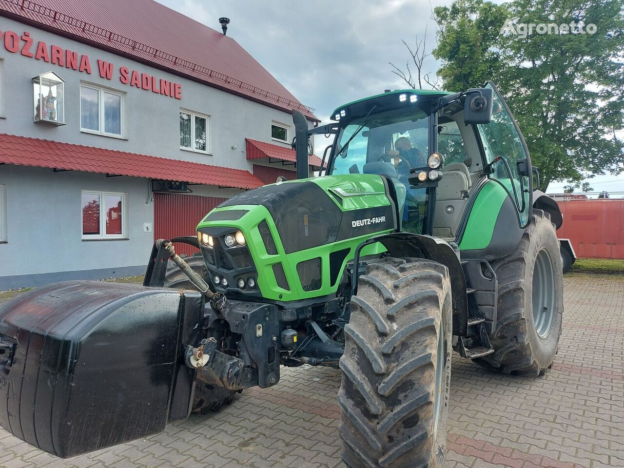 DEUTZ-FAHR Agrotron 7250 ttv wheel tractor