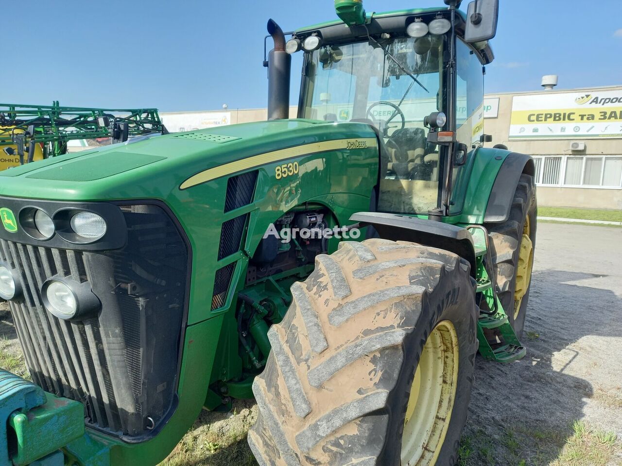 JOHN DEERE 8530 wheel tractor